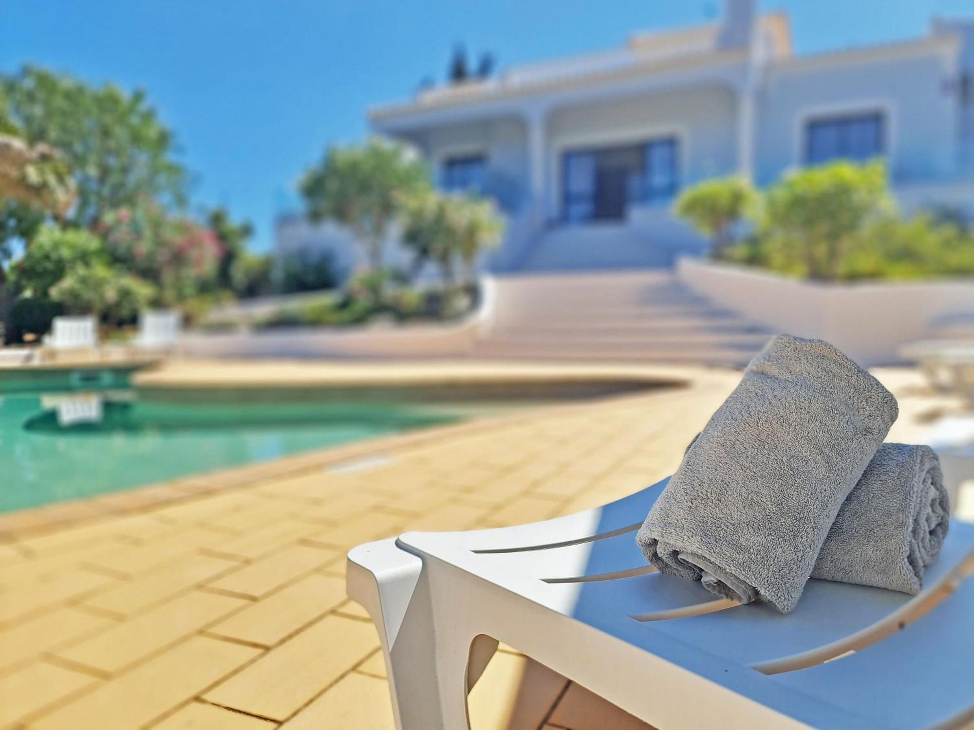 Willa Casa Vitoria - With Private Pool Pêra Zewnętrze zdjęcie
